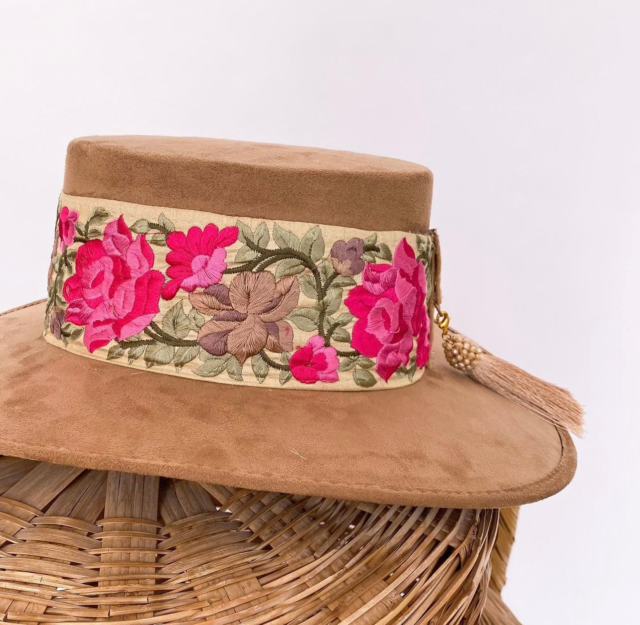 SOMBREROS